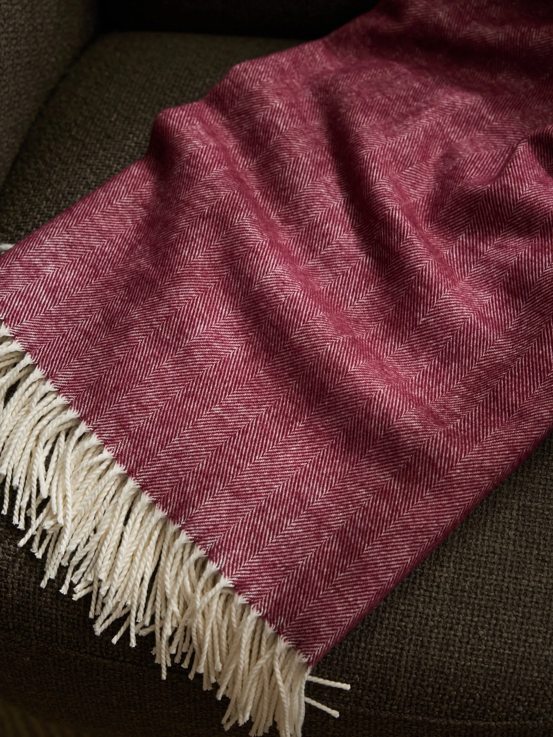 Bamboo Herringbone Tassel Throw