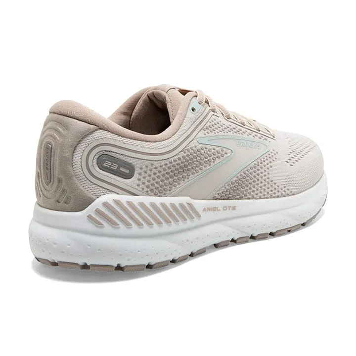 BROOKS ARIEL GTS 23 WOMEN'S MEDIUM AND WIDE - FINAL SALE!