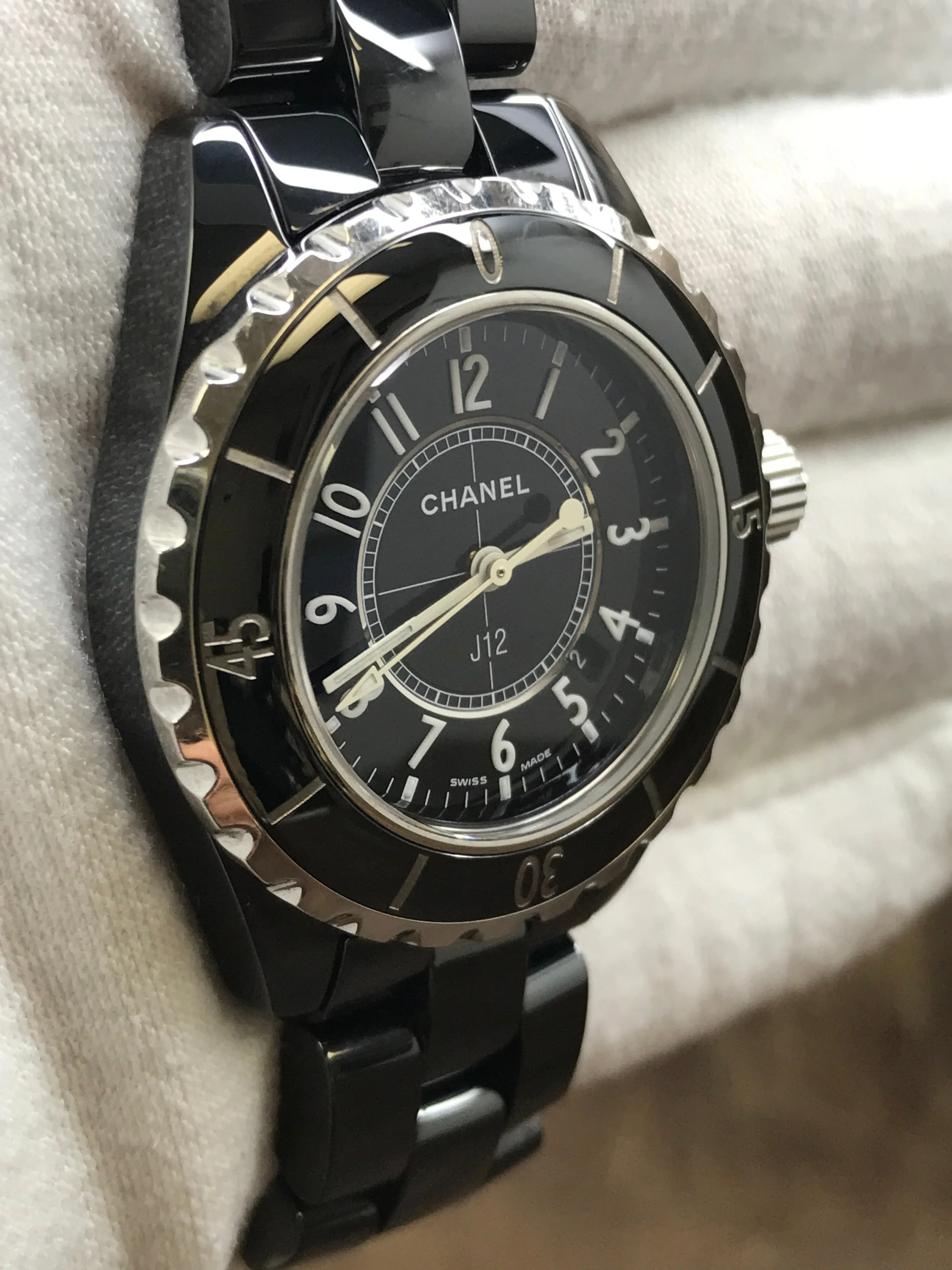 Chanel J12 H0682 Black Dial Quartz Women's Watch