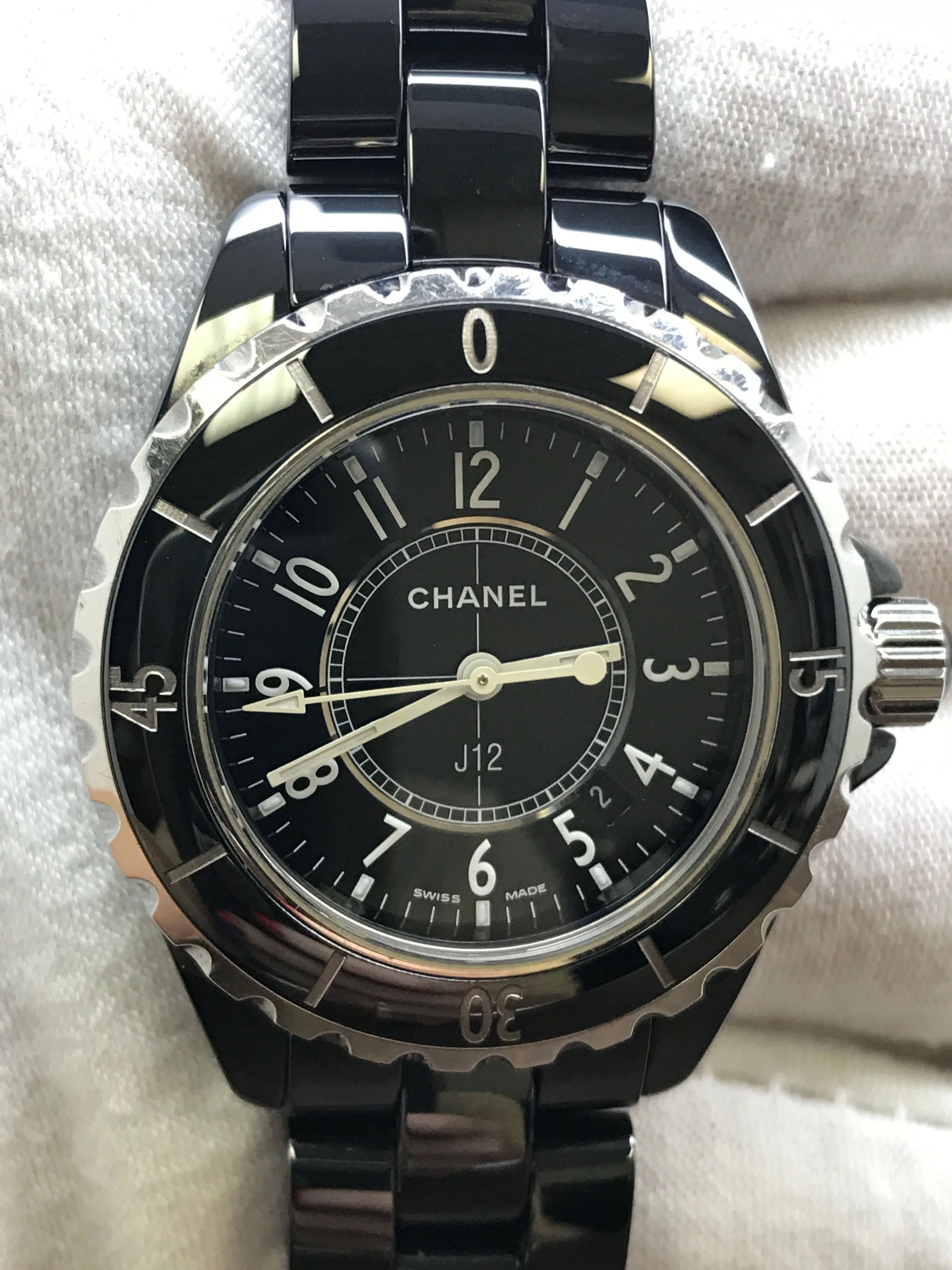 Chanel J12 H0682 Black Dial Quartz Women's Watch