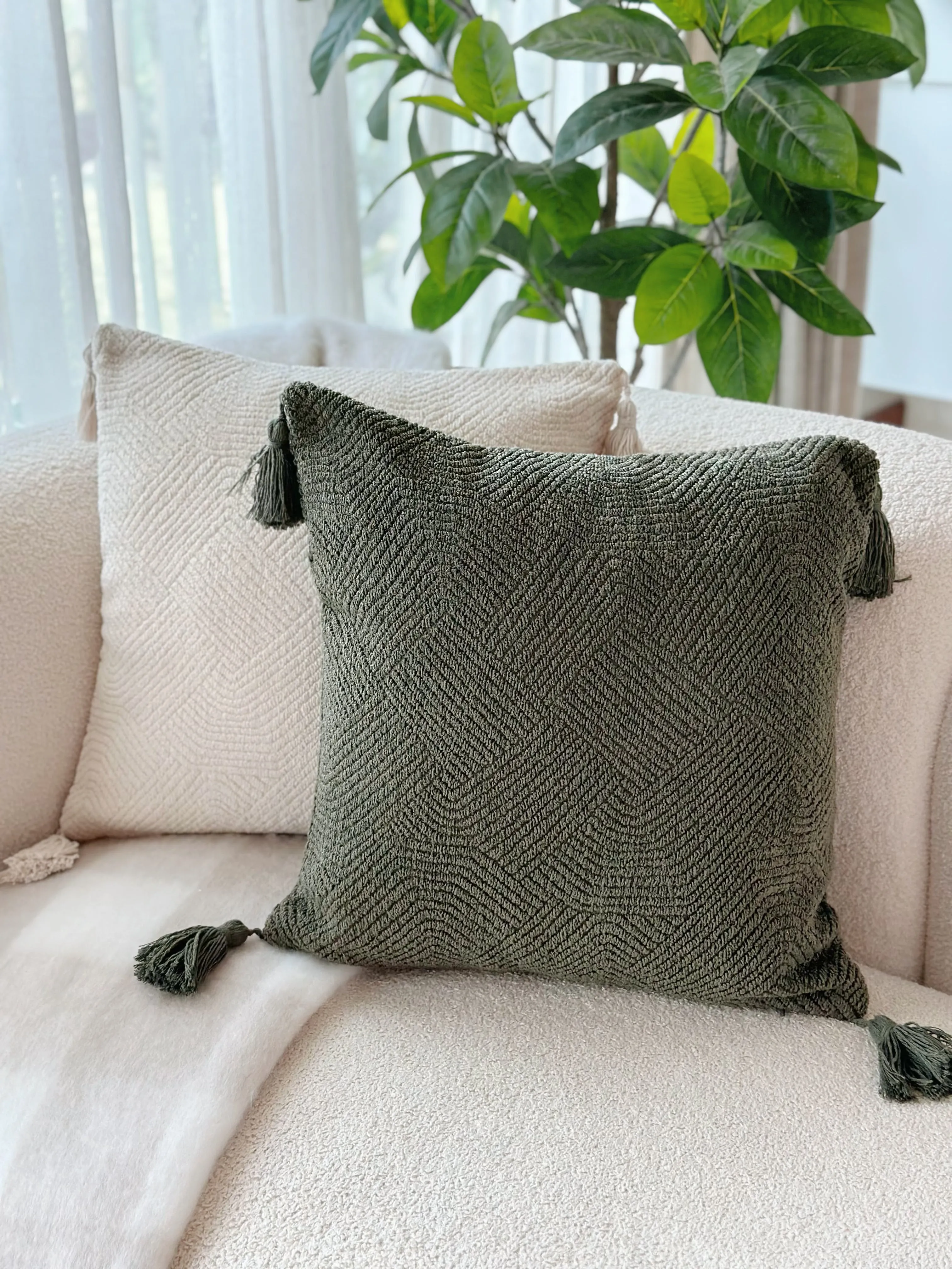 HerringHaven Tassel Cushion Cover - Deep Olive Green