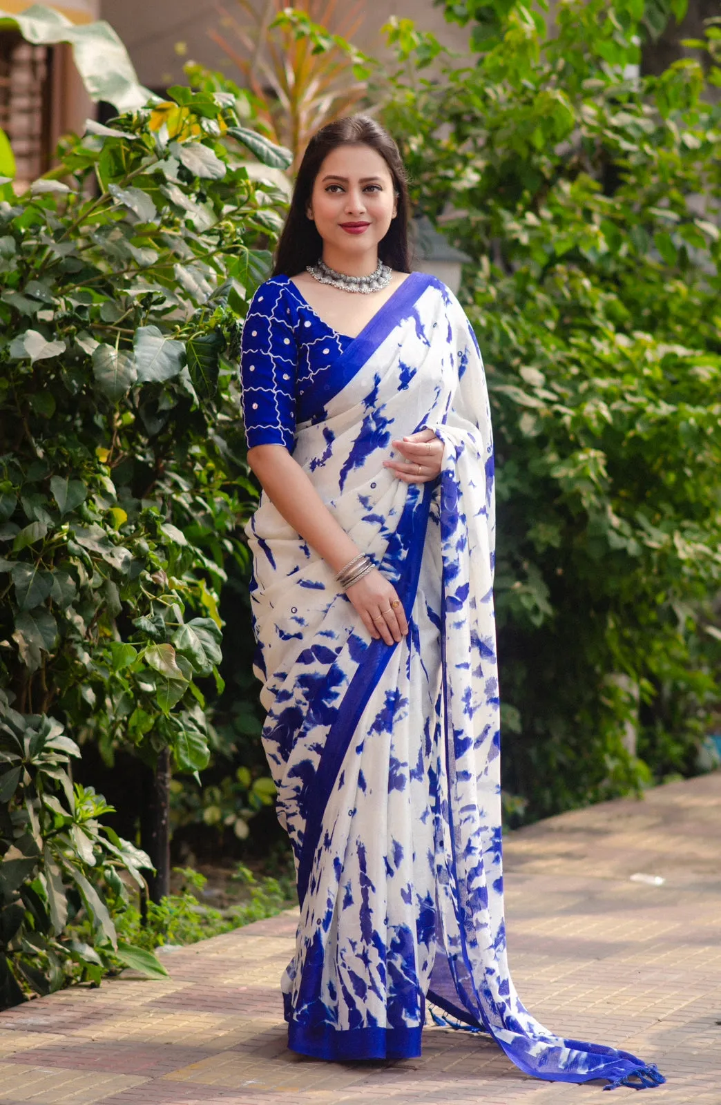 Soft jute silk saree with ahibori prints