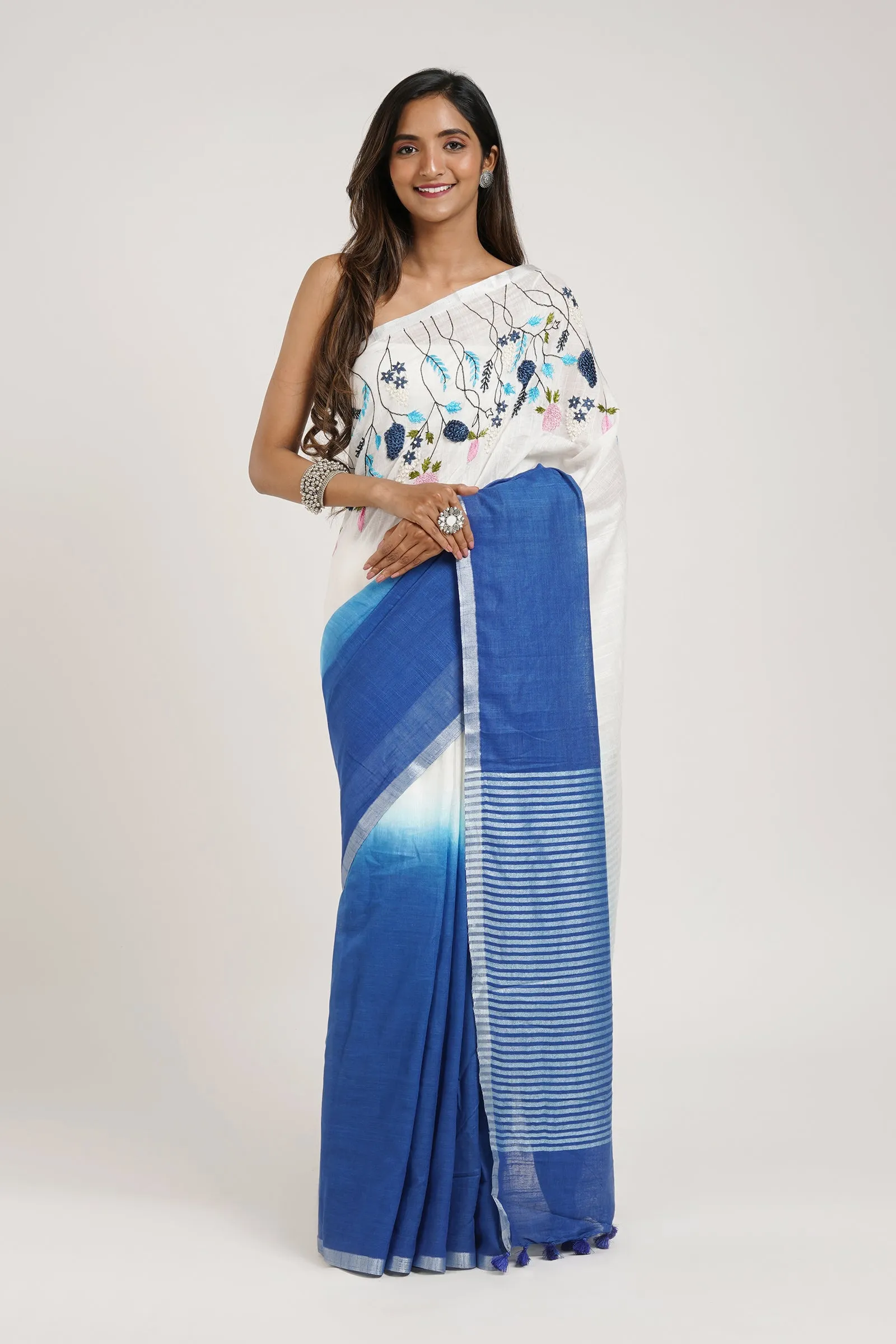 Teejh Floral Wave Blue and White Linen Saree with Blouse Piece