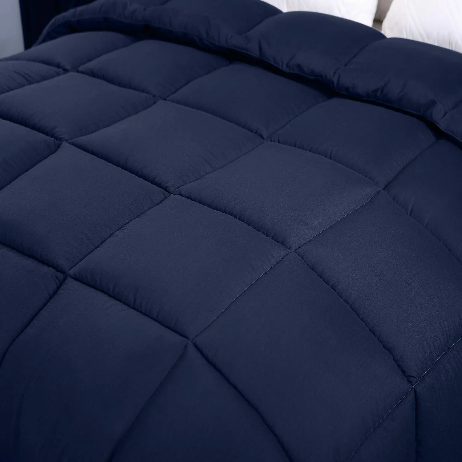 Utopia Bedding All Season 250 GSM Comforter - Plush Siliconized Fiberfill Comforter Twin - Box Stitched (Twin/Twin XL, Navy)