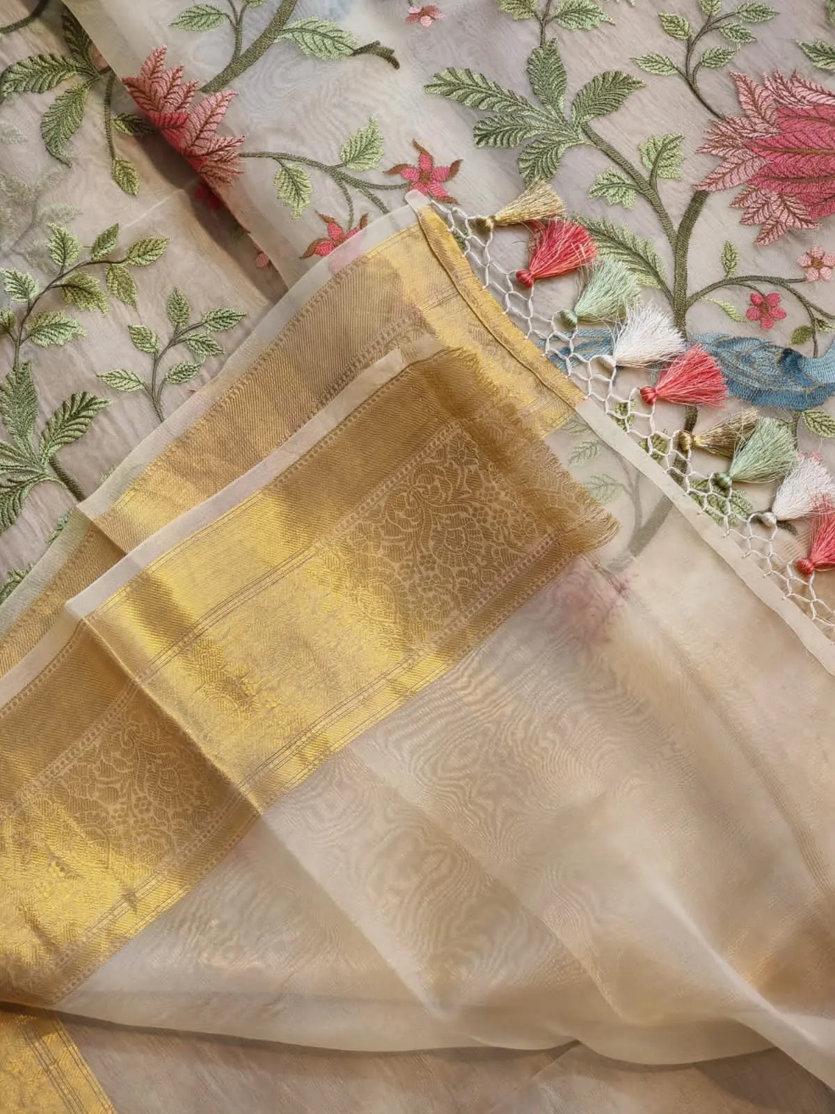 Varnisha organza floral saree