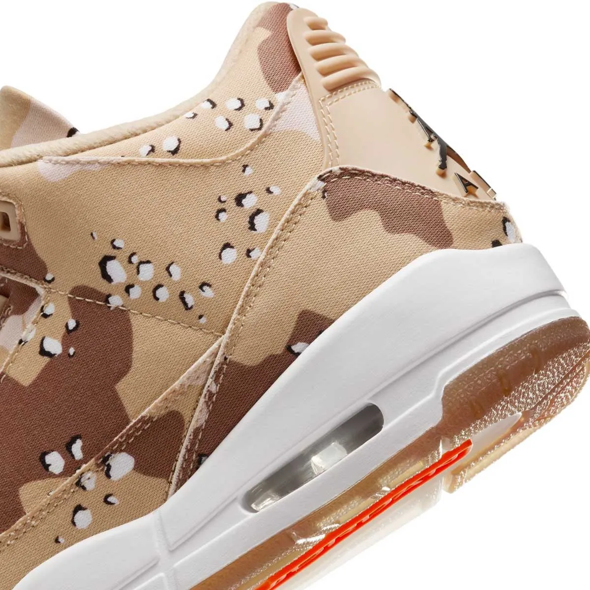 Wmns Air Jordan 3 'Desert Camo'